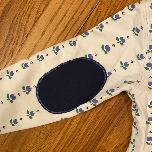 TBBC White Quarter Zip sweatshirt with tulips | Sz 2T - Picture 5 of 7